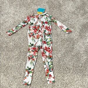 NWT Posh Peanut Holiday Floral Bamboo Sleeper